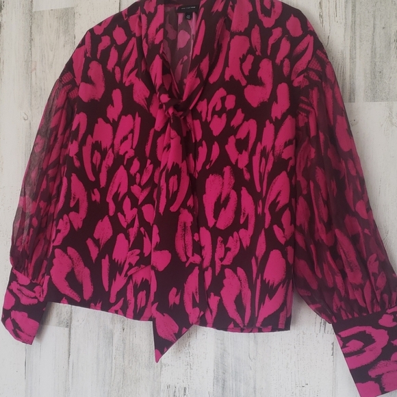 Who What Wear puff-sleeved blouse with tie - Picture 3 of 15